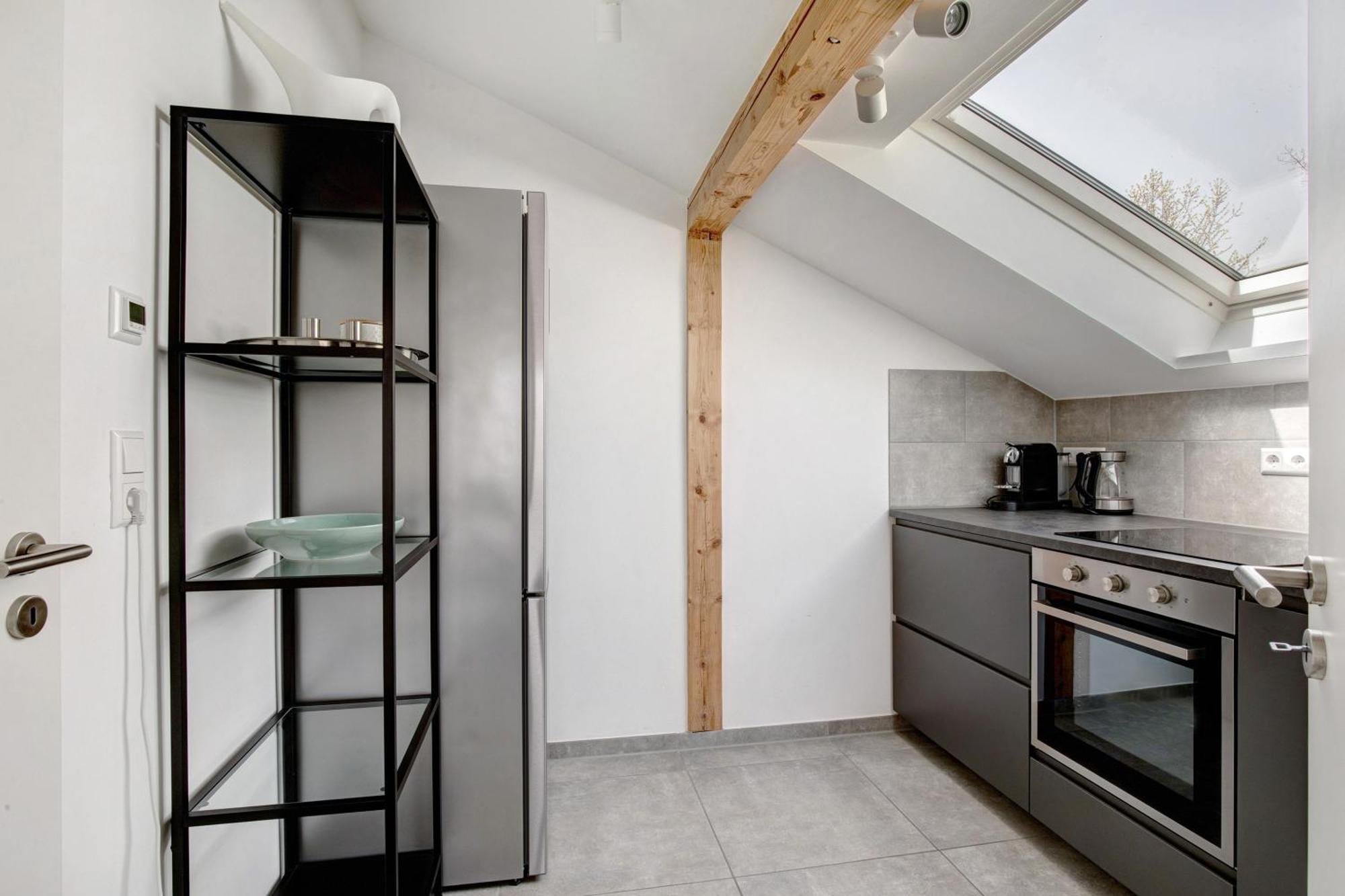 Loft Apartment *