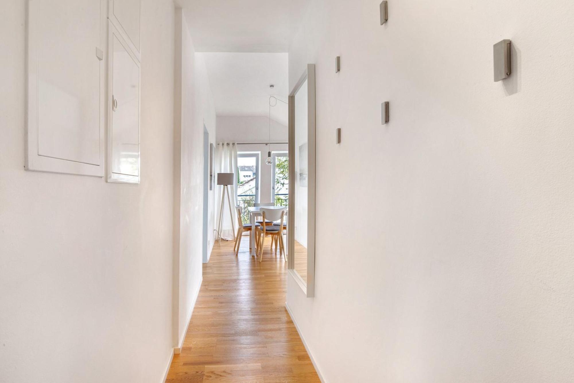 Loft Apartment *